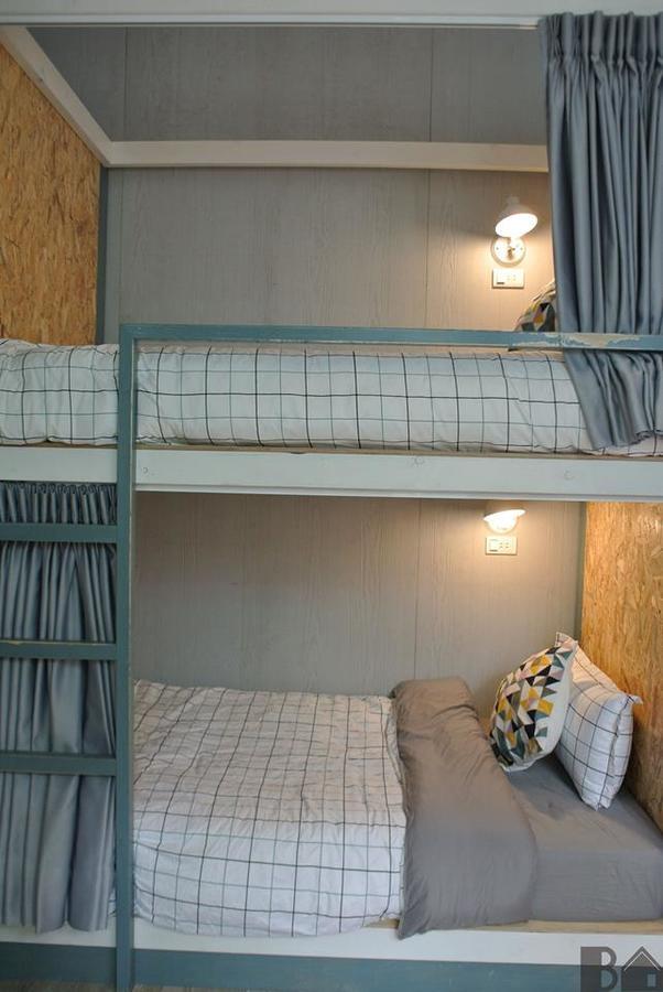 Bobooks Hostel Chiayi City Exterior photo