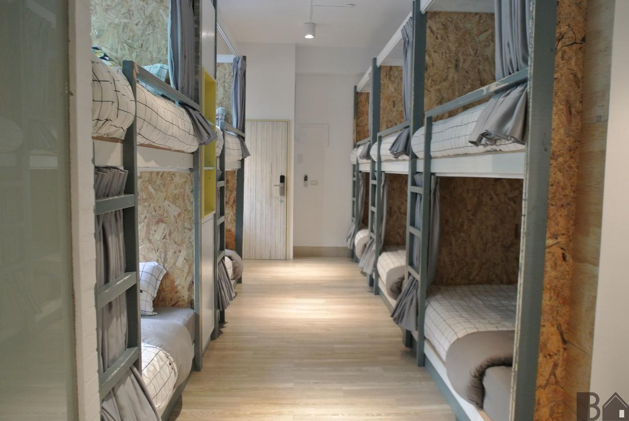 Bobooks Hostel Chiayi City Exterior photo