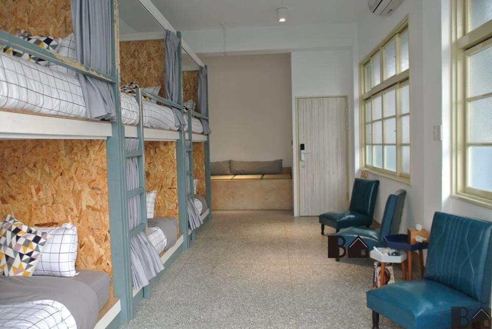 Bobooks Hostel Chiayi City Exterior photo